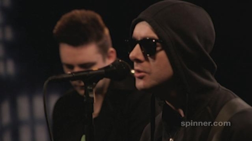 It's My Own Cheating Heart That Makes Me Cry (AOL Sessions 2009)